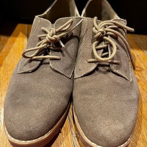 GH Bass women’s dress shoes Size 8